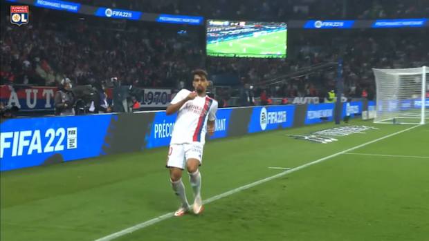 Lucas Paquetá's goal vs Paris Saint-Germain